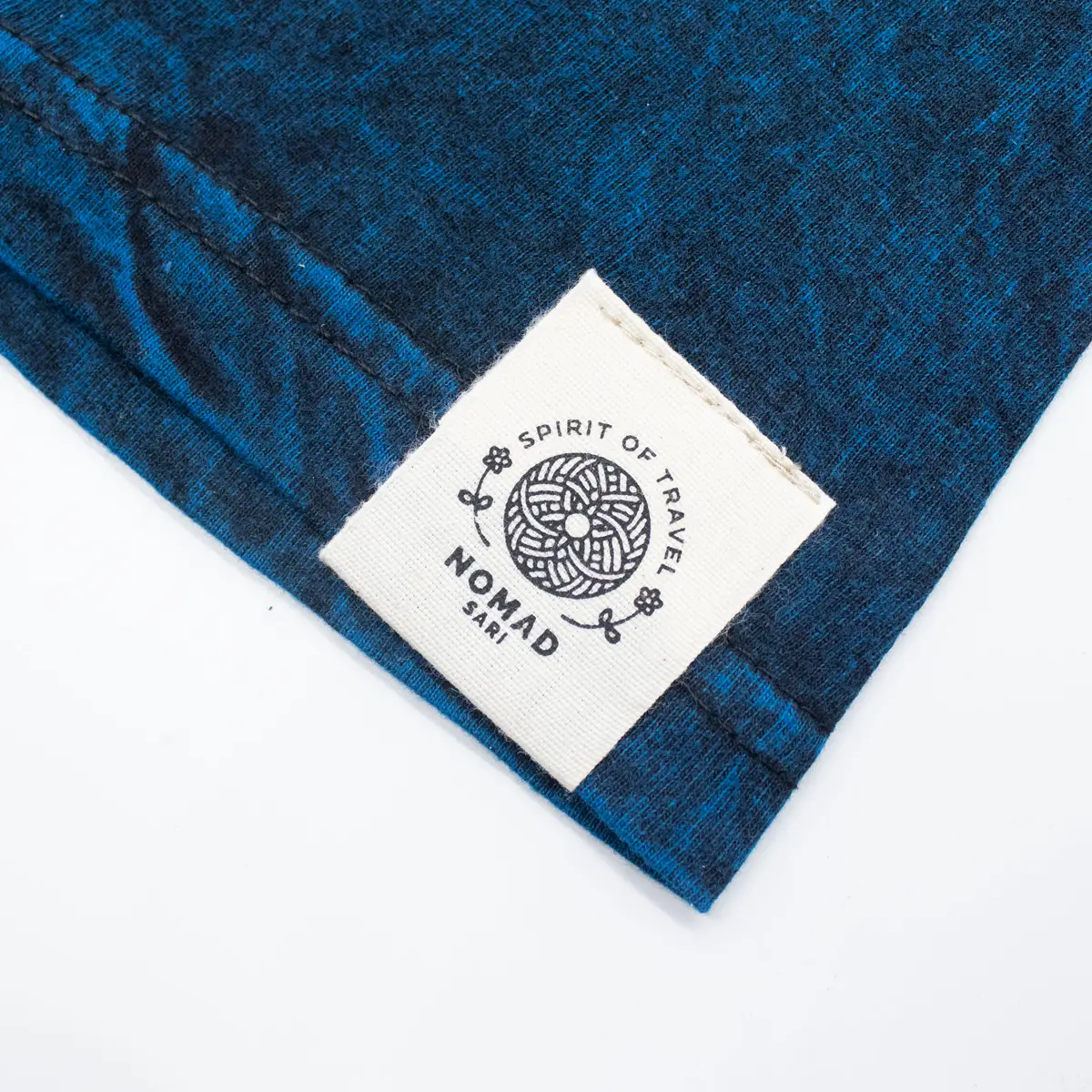Nomad Sari Stonewashed bomulls-T-shirt med Stay Wild Moon Child-tryck i blått - produktbild 6