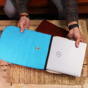 Nomad Sari vadderat fodral för laptop och surfplatta 13 tum turkos - produktbild 4