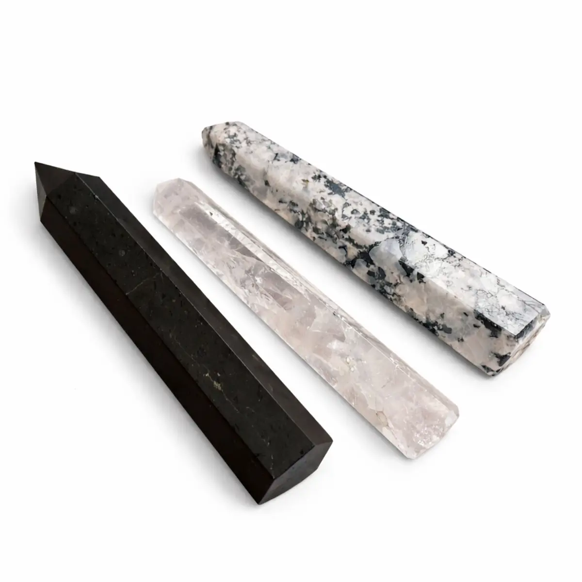 Obeliskformad spets i svart turmalin cirka 17 cm - produktbild 7