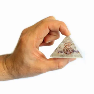 Orgonitpyramid 55 mm med ädelstensflisor och koppar - produktbild 2