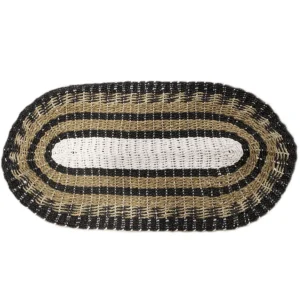 Oval handvävd matta i sjögräs med svart, vit och beige färg