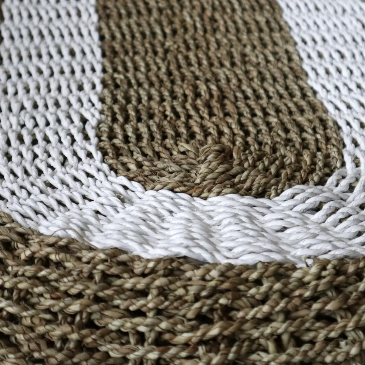 Oval matta i sjögräs vit och beige 60x120 cm - produktbild 3
