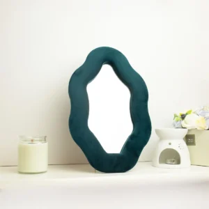 Oval spegel med mjuk sammet i teal 20,5 x 32,5 cm - produktbild 3