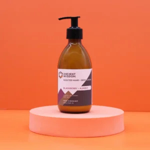 Parfymerad hand- och kroppslotion med björnbär och mandel 300 ml - produktbild 3