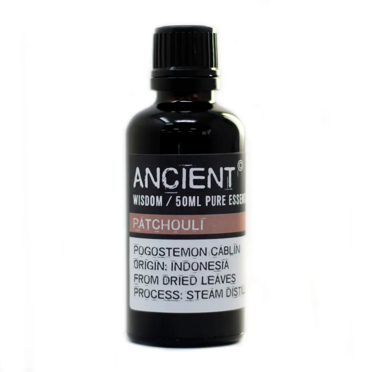 Flaska med patchouli eterisk olja 50 ml med svart lock och etikett