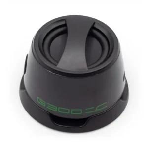 Svart kompakt mini Bluetooth-högtalare med grön text G300