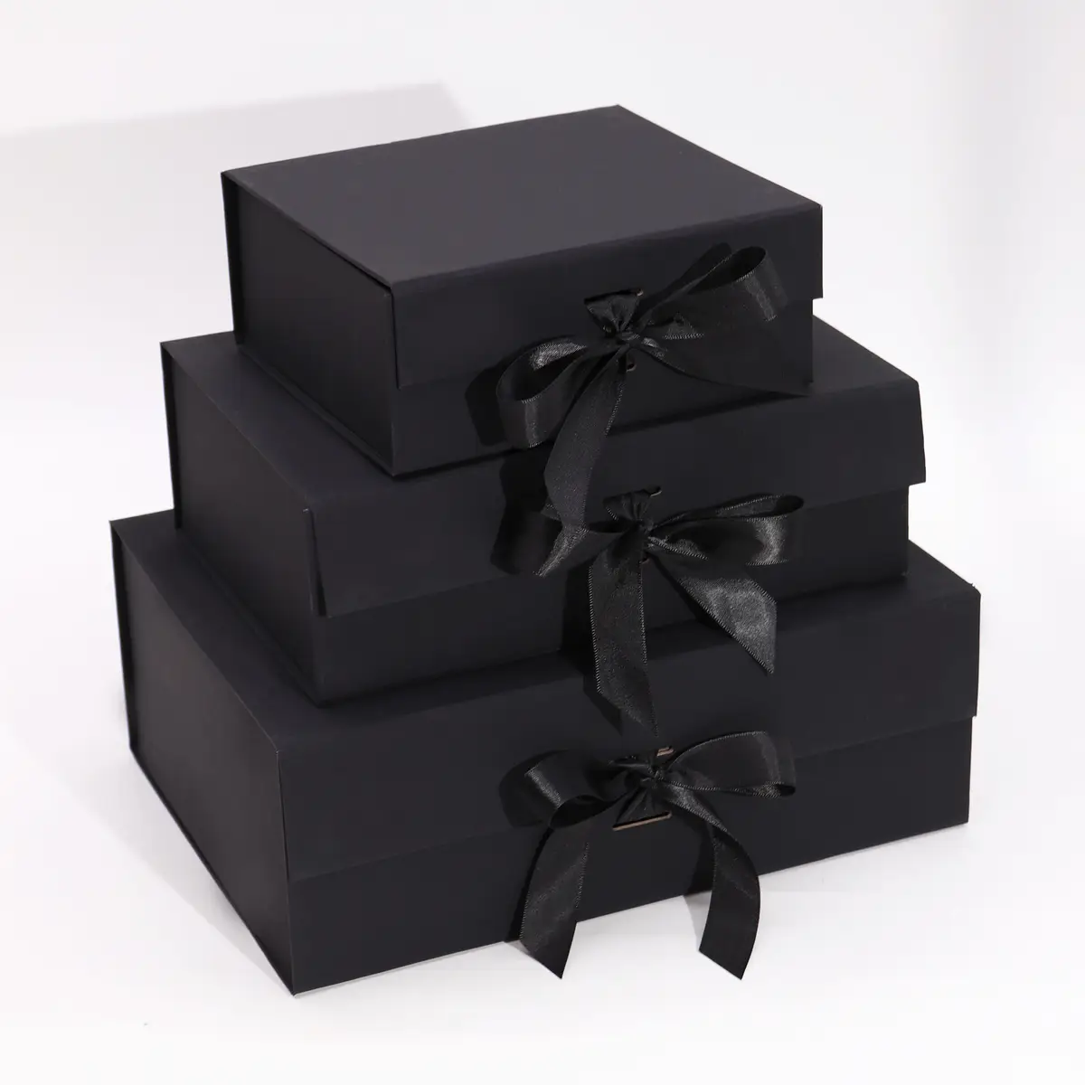 Platt paket presentask medium fyrkantig 20x18,2x8 cm svart - produktbild 4