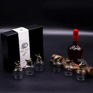 Presentförpackning med 6 snapsglas 100 ml med mystiska varelser i antik brons - produktbild 9
