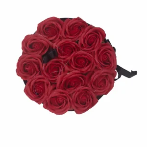 Presenttvålblomsterbukett med 14 röda rosor i rund form - produktbild 2
