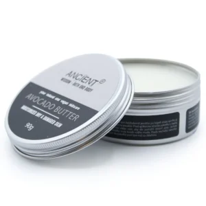 Öppen burk med Pure Body Butter kroppssmör med avokadobutter