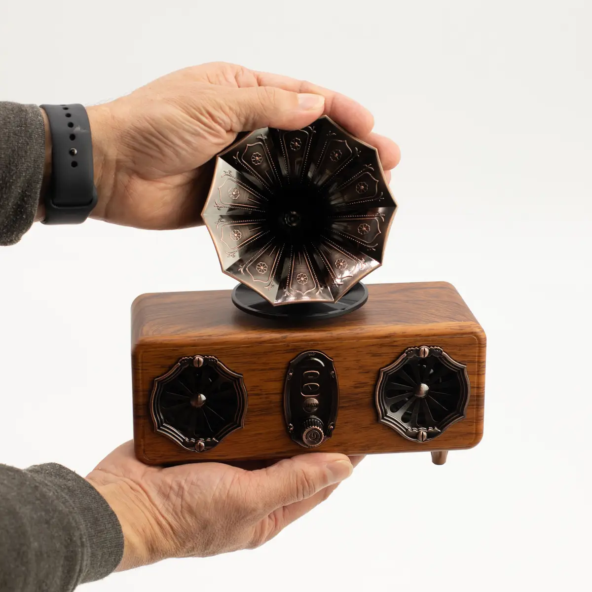 Retro minigrammofonhögtalare med Bluetooth och dubbla 5,4 W högtalare - produktbild 3