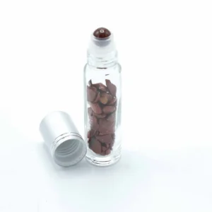 Rollerflaska med röd jaspis och silverkapsyl för 5 ml eterisk olja - produktbild 4