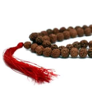 Rudraksha mala med 108 pärlor och röd tofs - produktbild 2