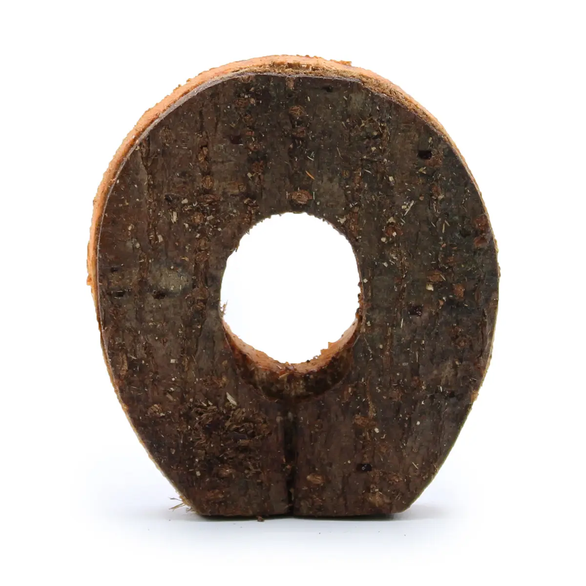 Rustik bokstav "O" i naturlig bark, 7 cm hög