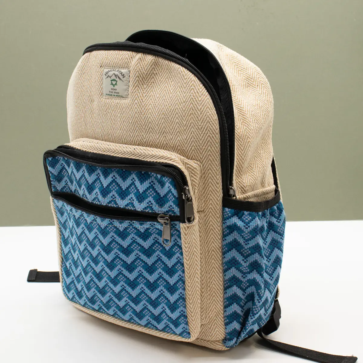 Ryggsäck i bomull och hampa med Dhaka-mönster 34x27x10 cm - produktbild 4