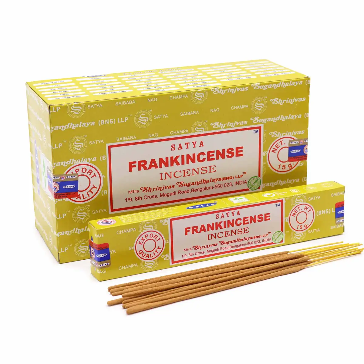 Förpackning med Satya rökelsepinnar Frankincense och några lösa pinnar framför