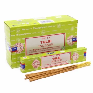 Förpackning och rökelsepinnar Satya Tulsi med grön och vit design