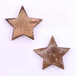 Set med 12 stjärnformade rökelsehållare med ingraverade zodiaktecken i mässing - produktbild 6