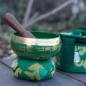 Set med mini tibetansk klangskål i grön färg - produktbild 2