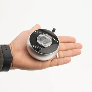 Silverfärgad bärbar Bluetooth-högtalare med mandalamönstrad belysning - produktbild 4
