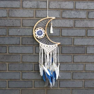 Skyddande drömfångare i makramé med månmotiv i blandade färger - produktbild 5