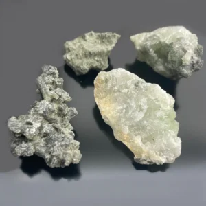 Små mineralprover av prehnit, cirka 100 stycken - produktbild 3