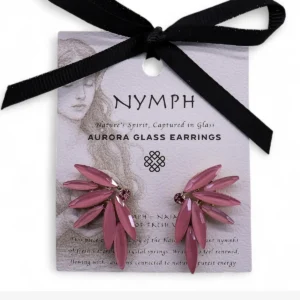 Soft Pink vintage glasörhängen med nymfer - produktbild 4