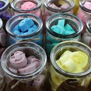 Sojavaxsmältor i burk med doft av vanilj och muskot - produktbild 4