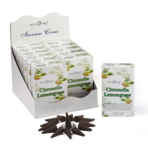 Förpackningar med Stamford Premium rökelsekoner citronella och citrongräs samt en metallhållare och rökelsekoner