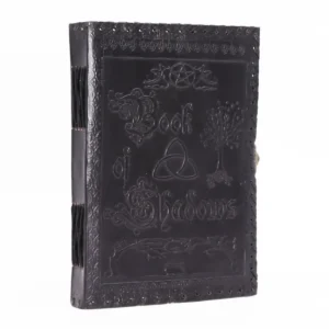 Stor anteckningsbok Book of Shadows i svart läder med 200 sidor och dekorerade kanter 25x18x3 cm - produktbild 4
