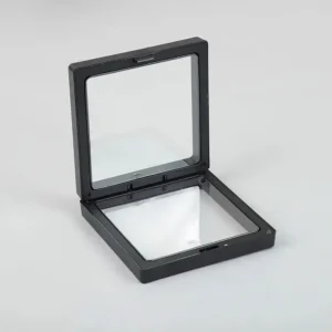 Svart flytande ram för smyckesvisning öppen i storlek 11x11 cm