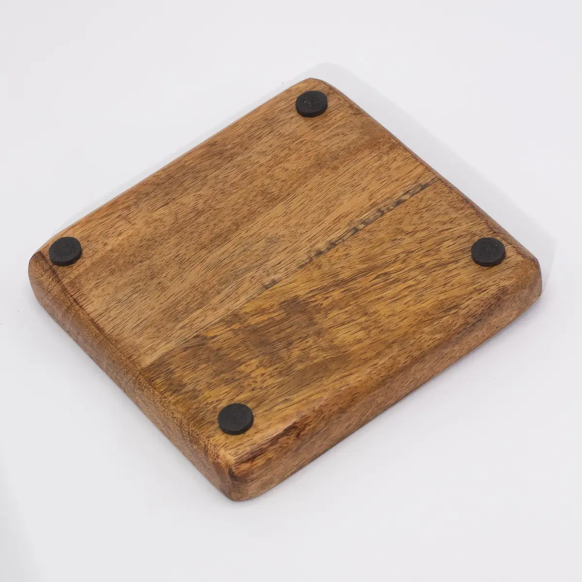 Stor fyrkantig prydnadsskål 15x15x2,5 cm med svampmotiv i vinrött - produktbild 2