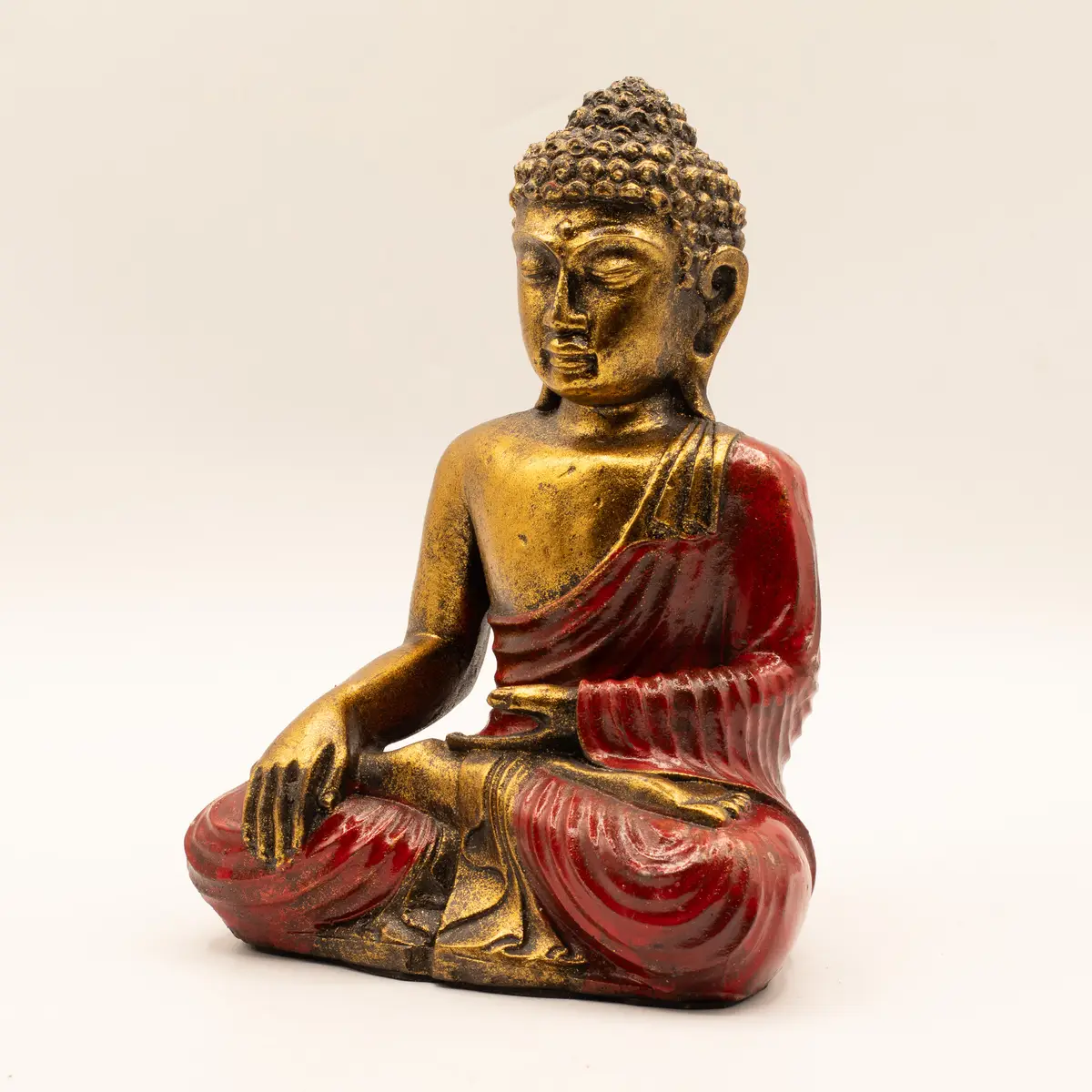 Stor handmålad Buddha-staty i resin röd och guld - produktbild 3