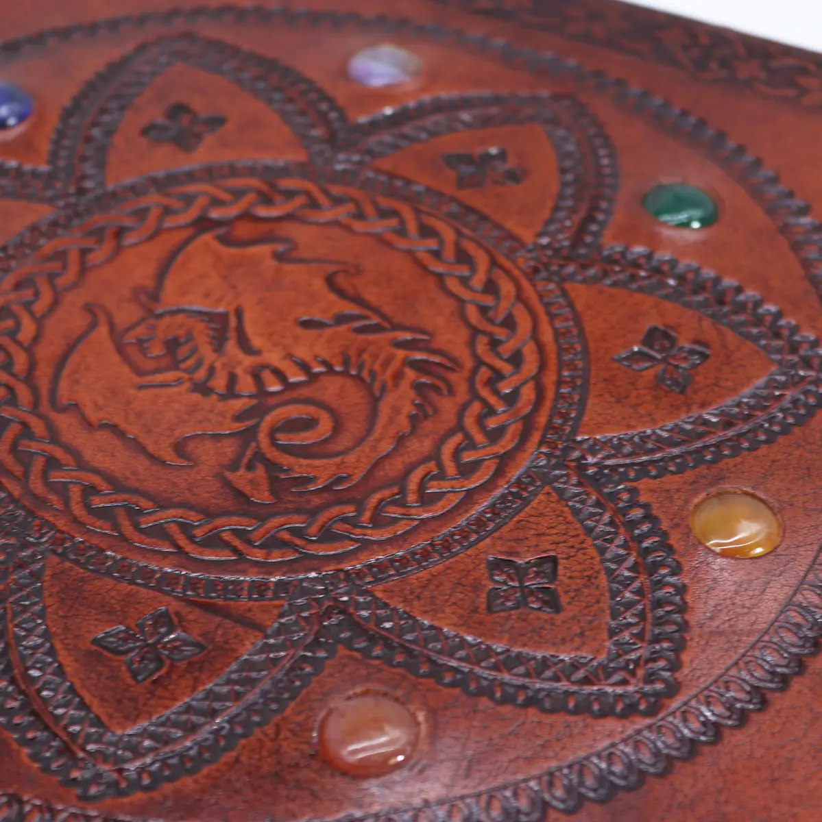 Stor läderanteckningsbok med chakra-stenar och drakmandala 25x34 cm - produktbild 2