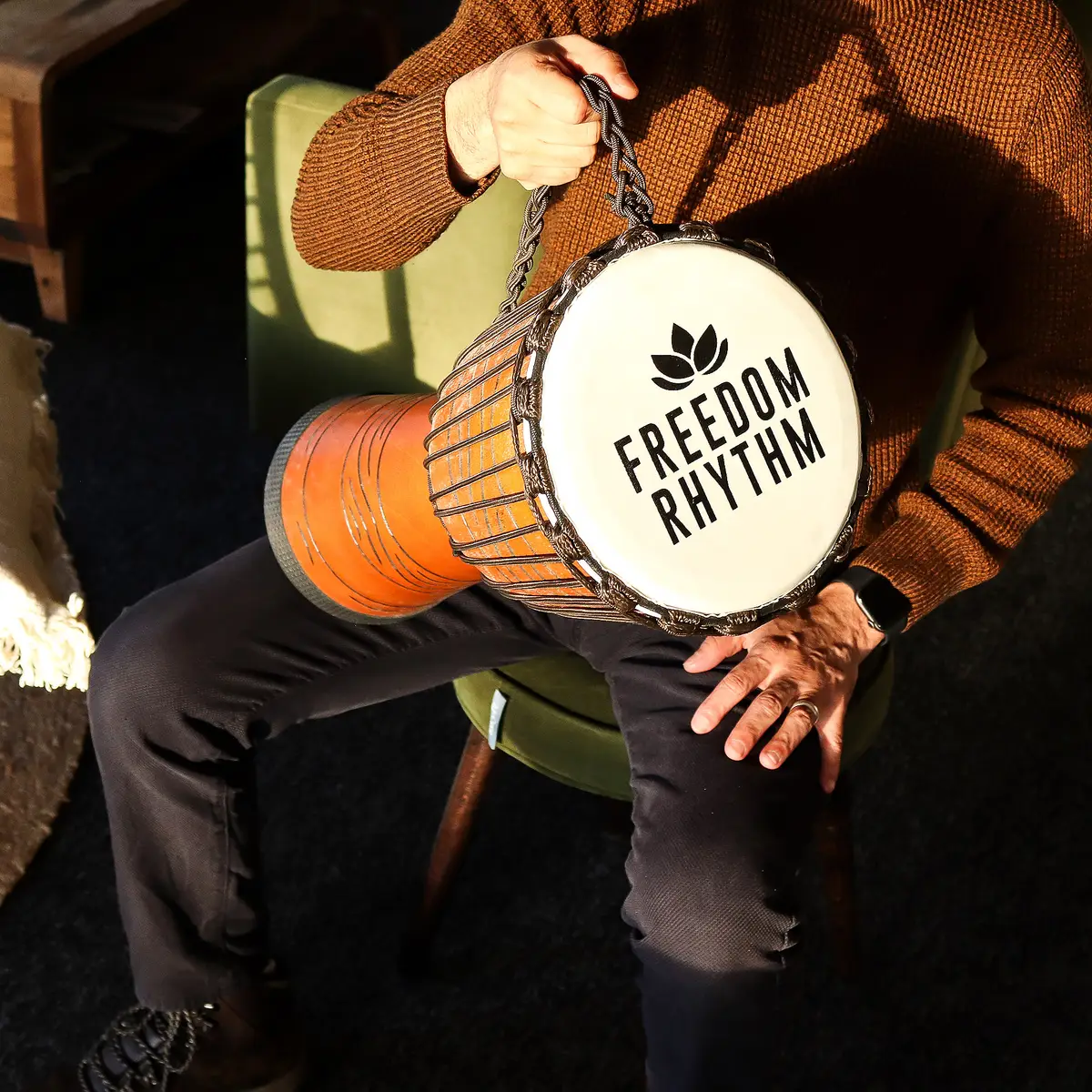 Stor professionell djembe-trumma Freedom Rhythm 50 cm höjd, 22 cm trumhuvud - produktbild 4