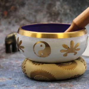 Stor tibetansk klangskål med Yin & Yang-motiv 14 cm - produktbild 6