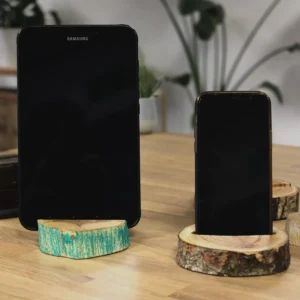 Stor träställ för mobiltelefon i Gamalträ med grön ytbehandling - produktbild 4