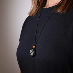 Svart halsband med kristall- och ädelstensband 45 cm - produktbild 3