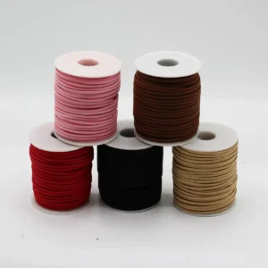Svart halsbandsband i konstmocka 2,5 mm x 45 m - produktbild 3