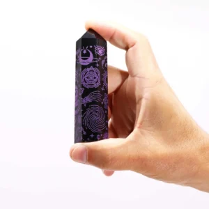 Svart obsidianspets med lila kosmiska symboler cirka 9 cm - produktbild 2