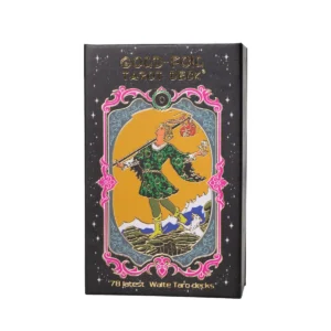 Förpackning med tarotkort med guldfolie och färgstark illustration