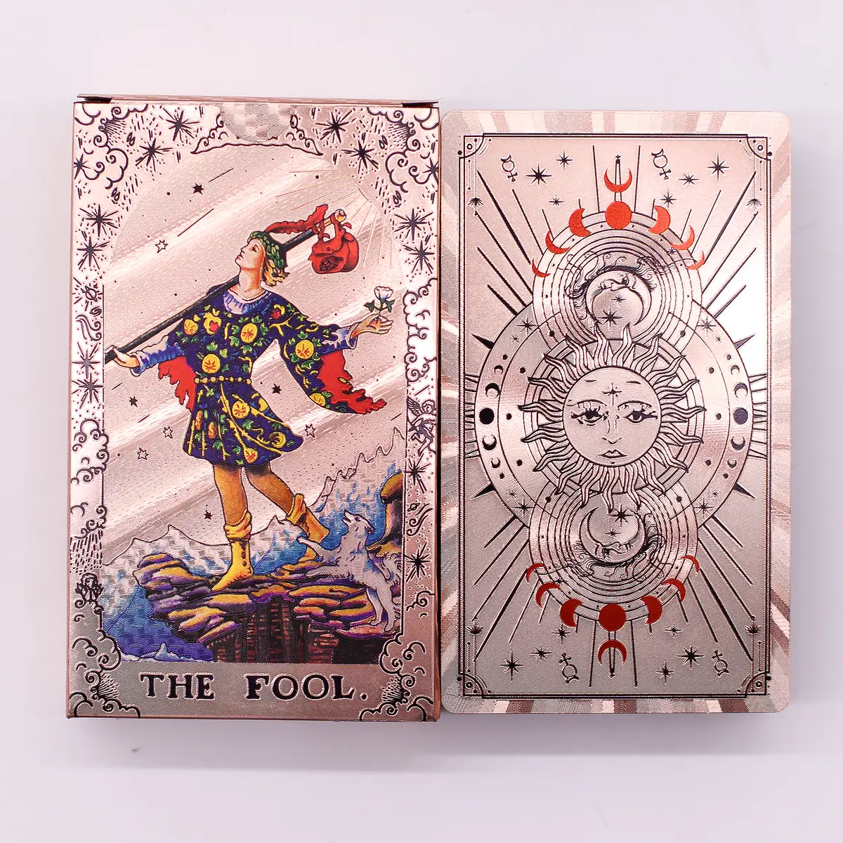 Tarotkort med roséguldfolie och månfasmotiv med häfte - produktbild 5