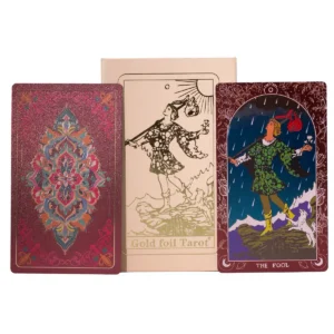 Tarotkortset med rubinfärgad folie och bok i rosa presentask - produktbild 2