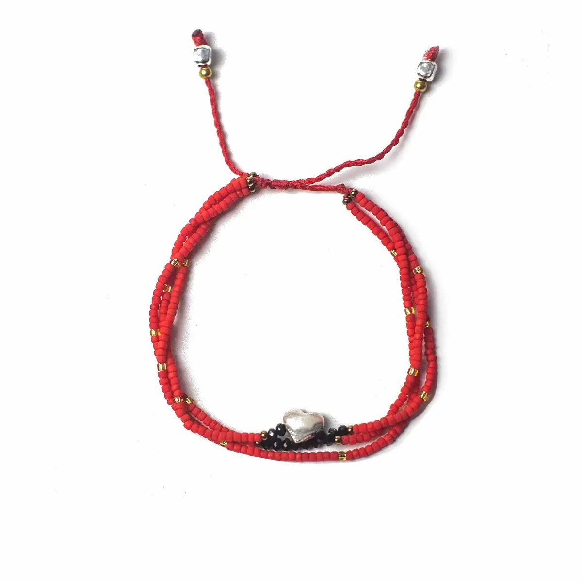 Rött temple-armband i tråd med silverhjärta och justerbar knut
