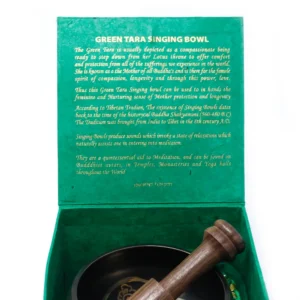 Tibetansk klangskål Green Tara 10 cm med tillbehör - produktbild 4