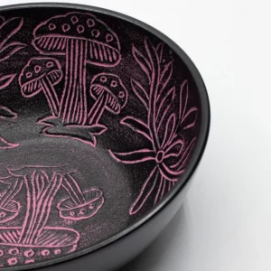 Tibetansk klangskål i aluminium med svampmotiv, 20 cm - produktbild 2