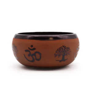 Tibetansk klangskål i jordpulver med Clay Om Buddha-motiv, 16 cm diameter