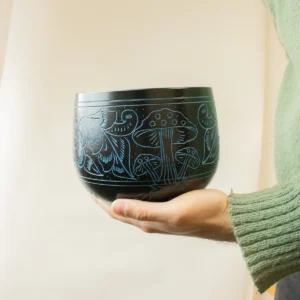 Tibetansk klangskål i kittelstil med blå svampmotiv 15 cm - produktbild 5