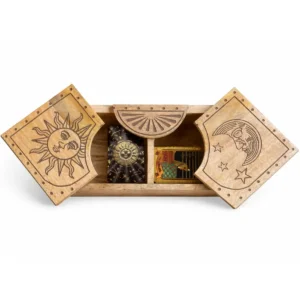 Trälåda med sol- och månmotiv för tarotkort - produktbild 2
