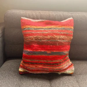 Trasmatteöverdrag till kudde 40x40 cm i rika röda nyanser - produktbild 2